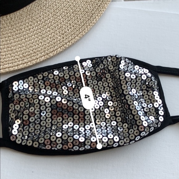 FASHION STATEMENT SEQUIN FACE MASK - SILVER - Picture 6 of 6